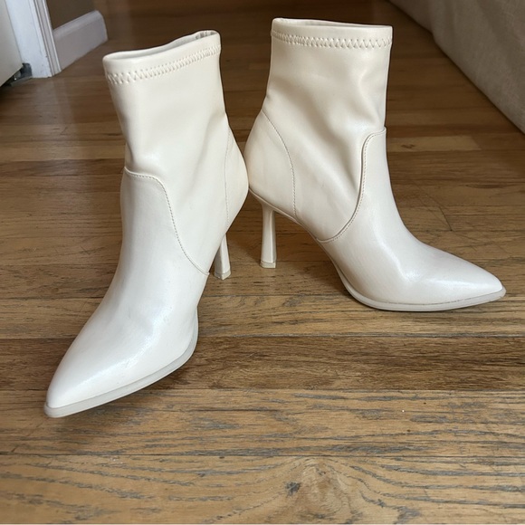 MIA Pointed Toe Booties Sz 7 - Picture 2 of 8